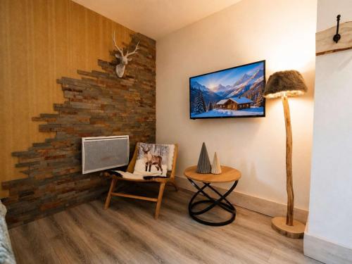 Somptueux chalet 130 m², 11 pers, vue montagnes, cheminée, 5 chambres - FR-1-545-27