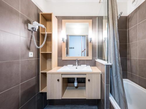 Studio avec mezzanine, balcon, parking proche pistes Val-d'Isère