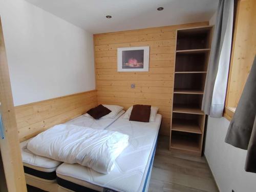 Appartement rénové 3 pièces, 4 pers, 2 ch, en plein cœur de la station, proche des pistes et commerces