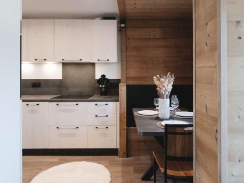 Charmant appartement rénové, cosy, pour 4 pers., exposé sud, skis aux pieds, proche commerces