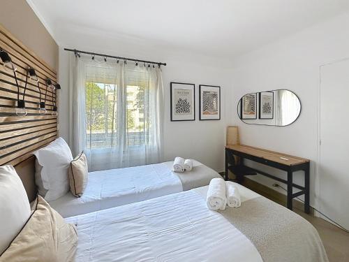 Two en-suite bedroom apartment on La Croisette - Sea view