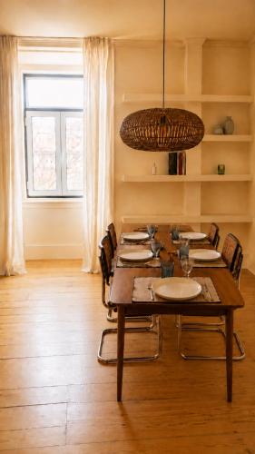 Bleisured - 3 BR DESIGN APARTMENT IN CAMPO DE OURIQUE