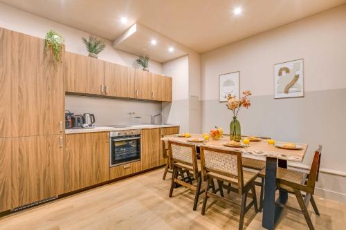 Spacious Apartment - 2BR 10P - Place d'Italie