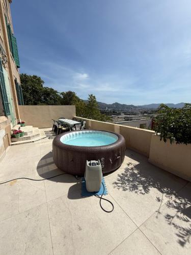 Maison Mer, Campagne et ville Calme au soleil avec jacuzzi