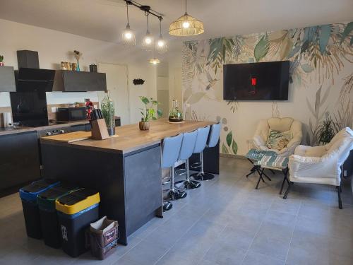 Bright cozy space Fully equipped 4 to 6 guests