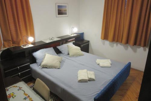Apartments with parking space Losinj, Losinj - 27995