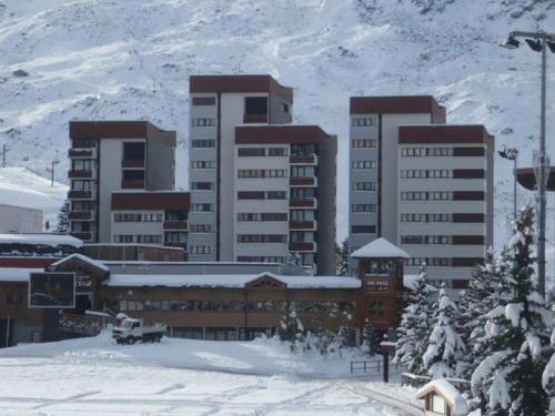 Studio rénové au pied des pistes avec WIFI