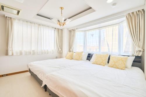 L-140m2,Elevator,Max19pp,2 toilets,Free Wifi