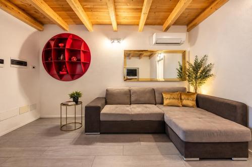 Aura Milanese Milano