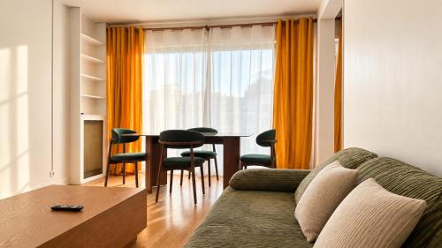 Paris 13 Stylish 1BR Apartment with Balcony and Netflix