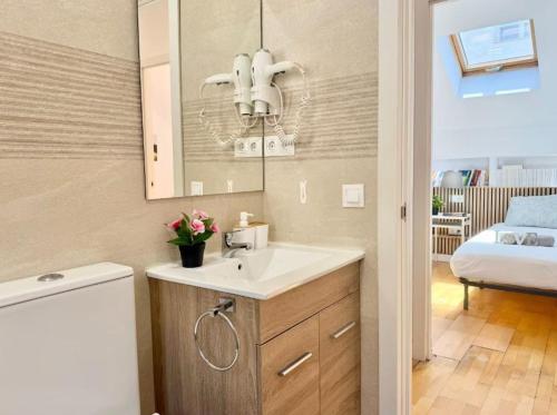 R -Premium 7 Bdr Villa Terrace & Parking by TuriVida D