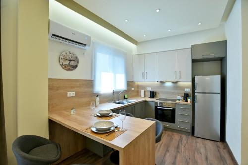 49 Evrou Street -Near Metro & Hospitals N1