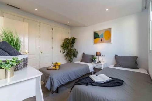 Premium Penthouse Beachfront View Terrace Turivida
