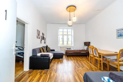 Apartment For Family & Friends I HL18