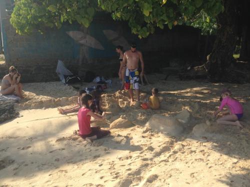 Gäste, die in der Unterkunft Sayuri Beach Hotel übernachten