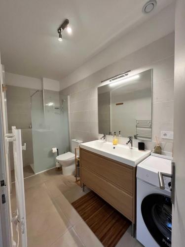 Appartement moderne 2 chambres Hyper Centre 60m2 Wifi