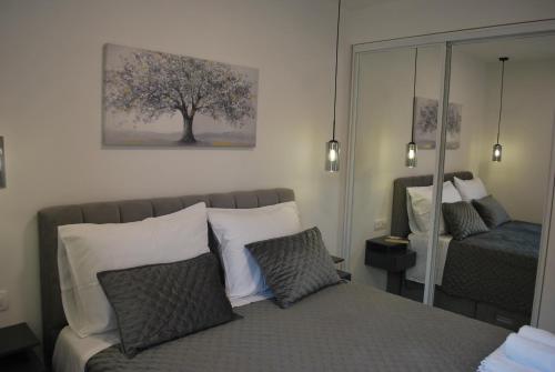 Royal Ivy Apartment