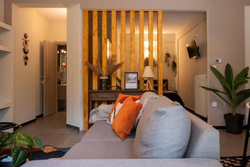 Elenis stylish studio with wooden design