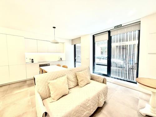 Spacious 2BR,2BA Near Nou Mestalla Valencia