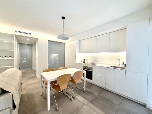 Spacious 2BR,2BA Near Nou Mestalla Valencia