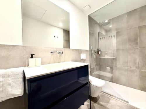 Spacious 2BR,2BA Near Nou Mestalla Valencia