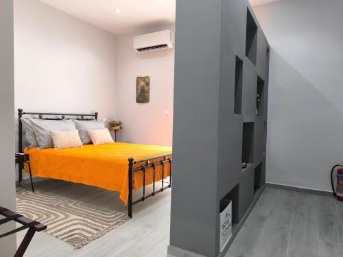Grandma's Premium Stay, Fiber, near Piraeus Port