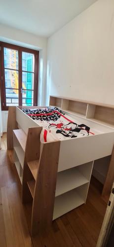 Grand appartement familial, proche ONU et gare, 3 chambres et canapé-lit