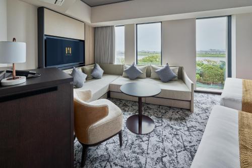 Premium hotel MONday MAIHAMA VIEW 2