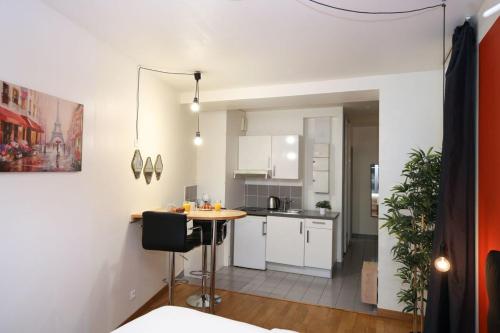 101 - Studio confortable avec kitchenette Paris 5