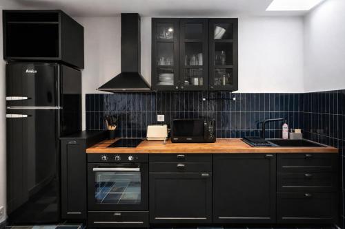 Paris 3eme Studio Renove Emplacement Ideal - 2P