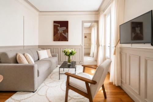 Trocadero - Elegant apartment with lift