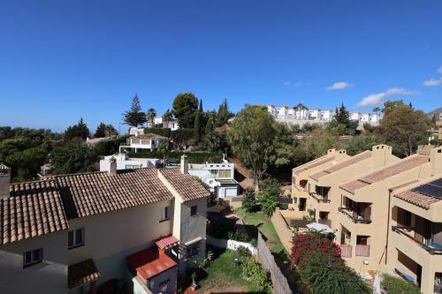 AE7 - Townhouse for 5 with Private Garage and Year-Round Pool - Terrace and AC