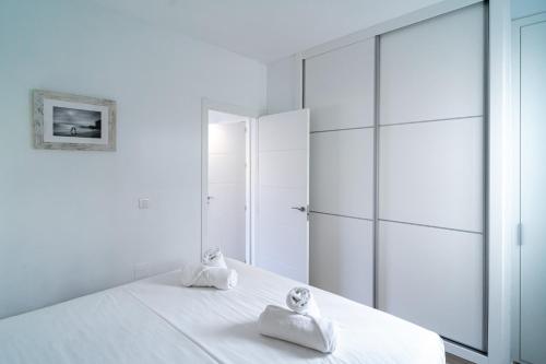 Toboso 1R Beach Living