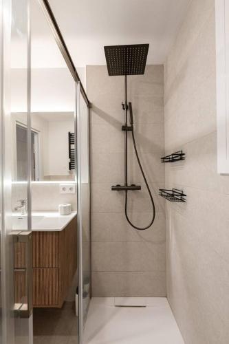 Monthly Central Flat Urgell 1 min AC Wi-Fi