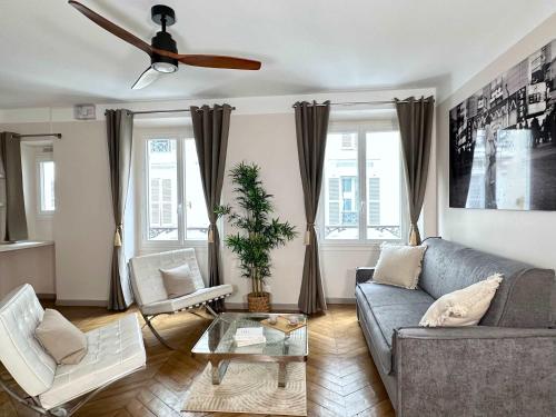 Elegant 2BR 6P steps from Champs Elysees