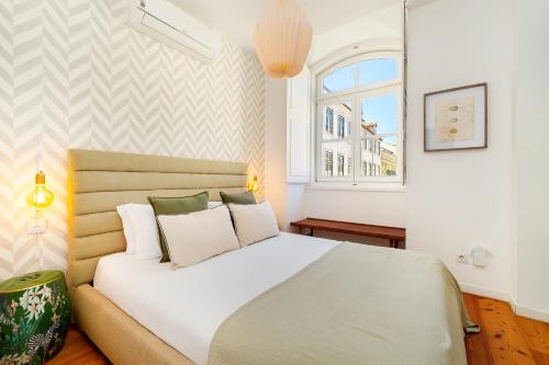 WHome Colorful Portuguese-Style Apartment in Chiado