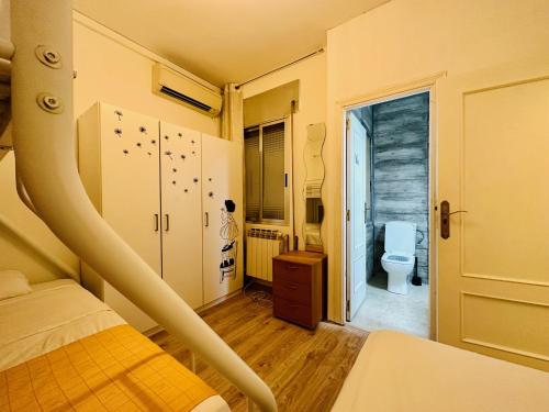 Rooms in Madrid Downtown