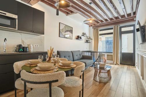 Apartment in the center of Paris
