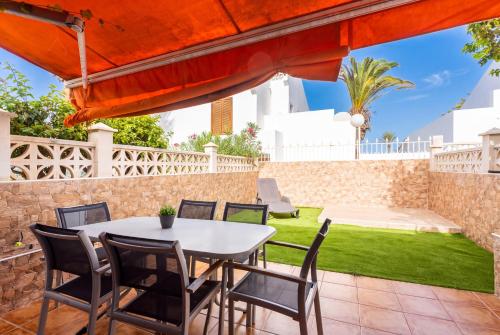 SUNSET LUXURY VILLA in PARQUE SANTIAGO 1