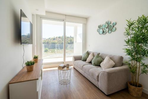Sunset Med Hills 2BR Fuengirola