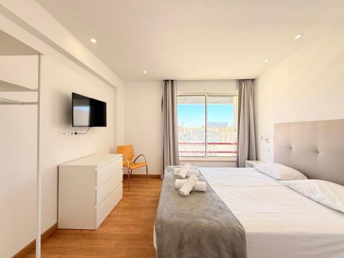 Home Out Luxury Marina Apartment - 2 Bedrooms Sea View