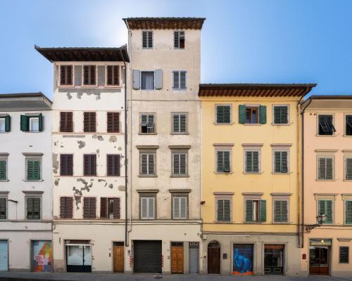 Keys of Italy - Palazzuolo 83 - Elegant Renewed 2BDR by the Station