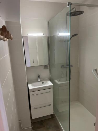 Modern apartment - 2 people