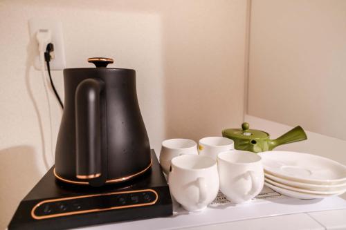 202Room,5-Minute Walk to Oshiage ,Private One-Bedroom Unit ,Near Tokyo Skytree ,Fully Equipped Kitchen & Bathroom ,Separate Wet and Dry Areas