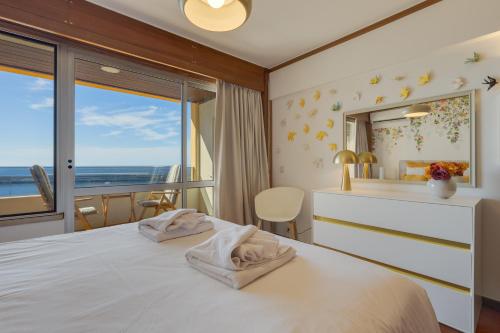 Vista Pontinha Ac & Harbor View