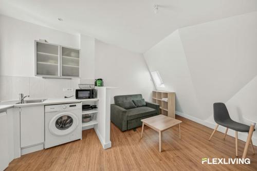 Spacious Studio in the Heart of Paris 2nd Arrondissement