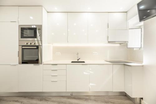 Peaceful 2 bedroom apartment located in São Vicente Villa