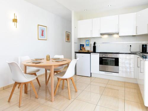 Apartment Perla del Mar by Interhome