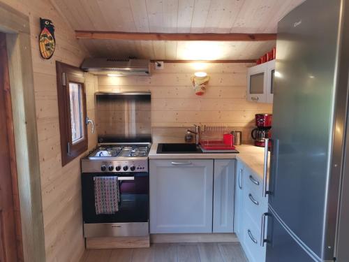 charmant chalet studio, climatisé , vue mer avec grande terrasse