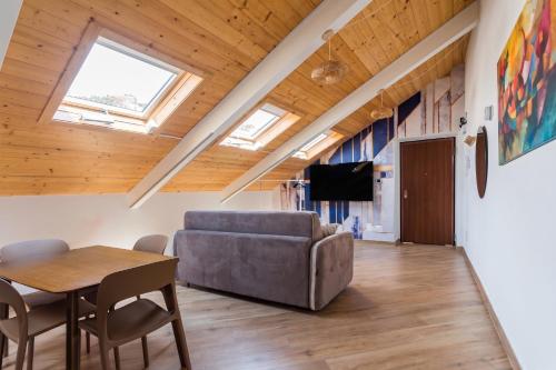 Garibaldi loft 02